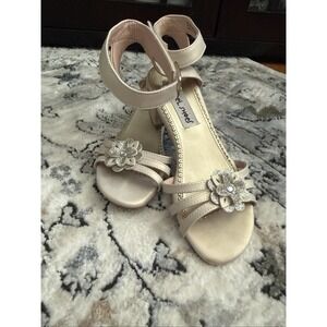 Rachel Ivory Flower Glitter Girls Chunky Heel Shoe Adjustable Strap Size 3